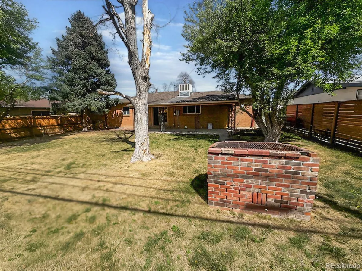 2285 S Newton Street Denver CO 80219 MLS #REC9588623 05162026050426 1200 22