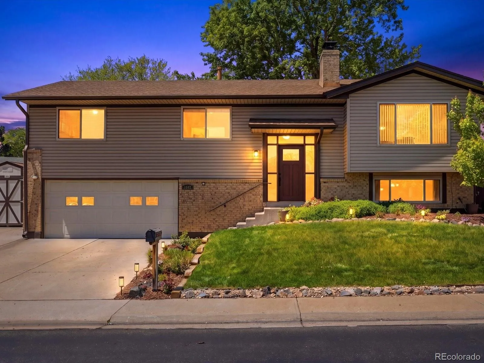 1947 S Xenon Street Lakewood CO 80228 MLS #REC9589817 06202026001404 1600 0