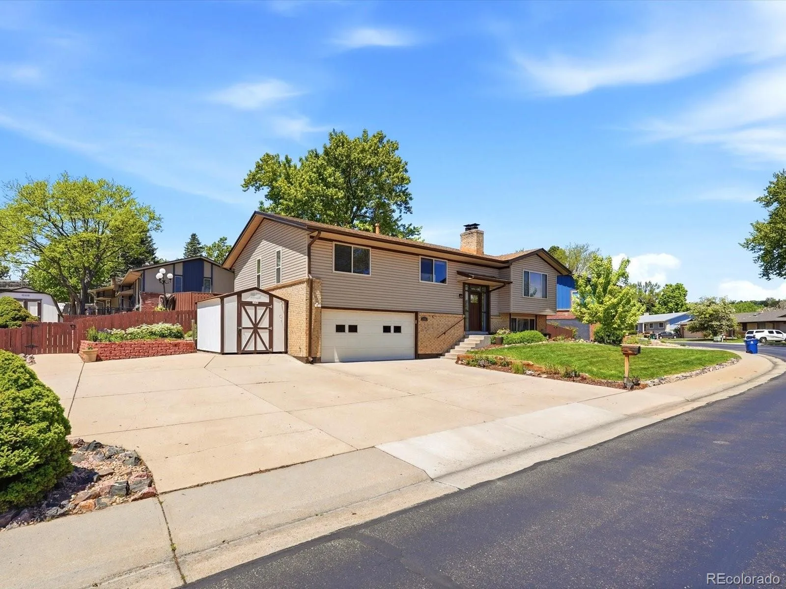 1947 S Xenon Street Lakewood CO 80228 MLS #REC9589817 06202026001404 1600 2
