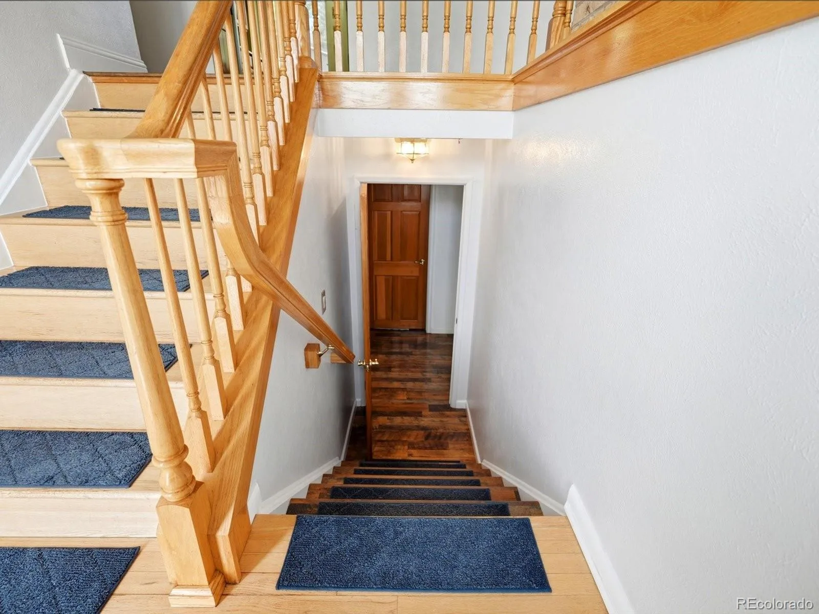 1947 S Xenon Street Lakewood CO 80228 MLS #REC9589817 06202026001404 1600 33