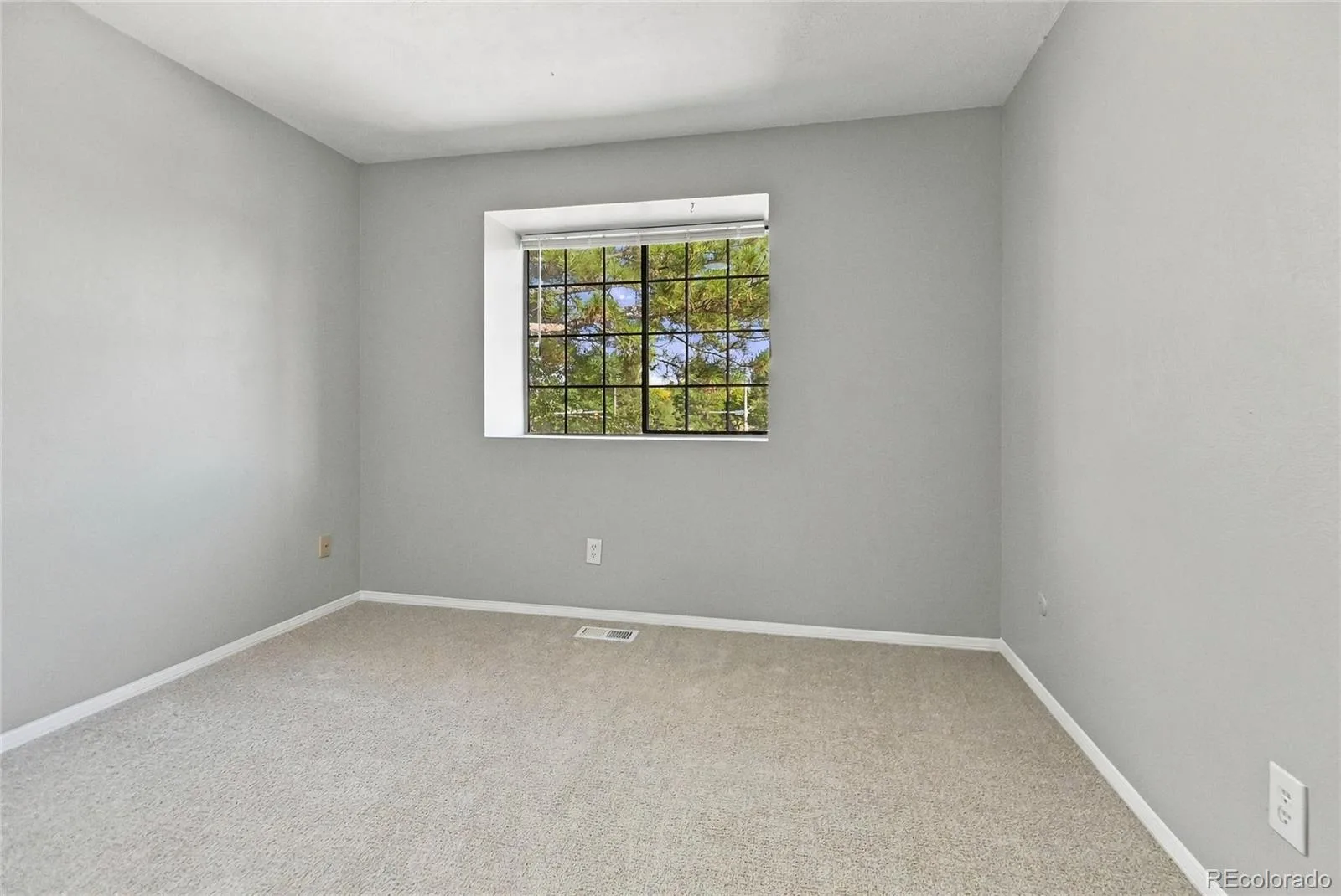 501 S Laredo Circle Aurora CO 80017 | MLS #REC9589887 10082026215524 1600 19