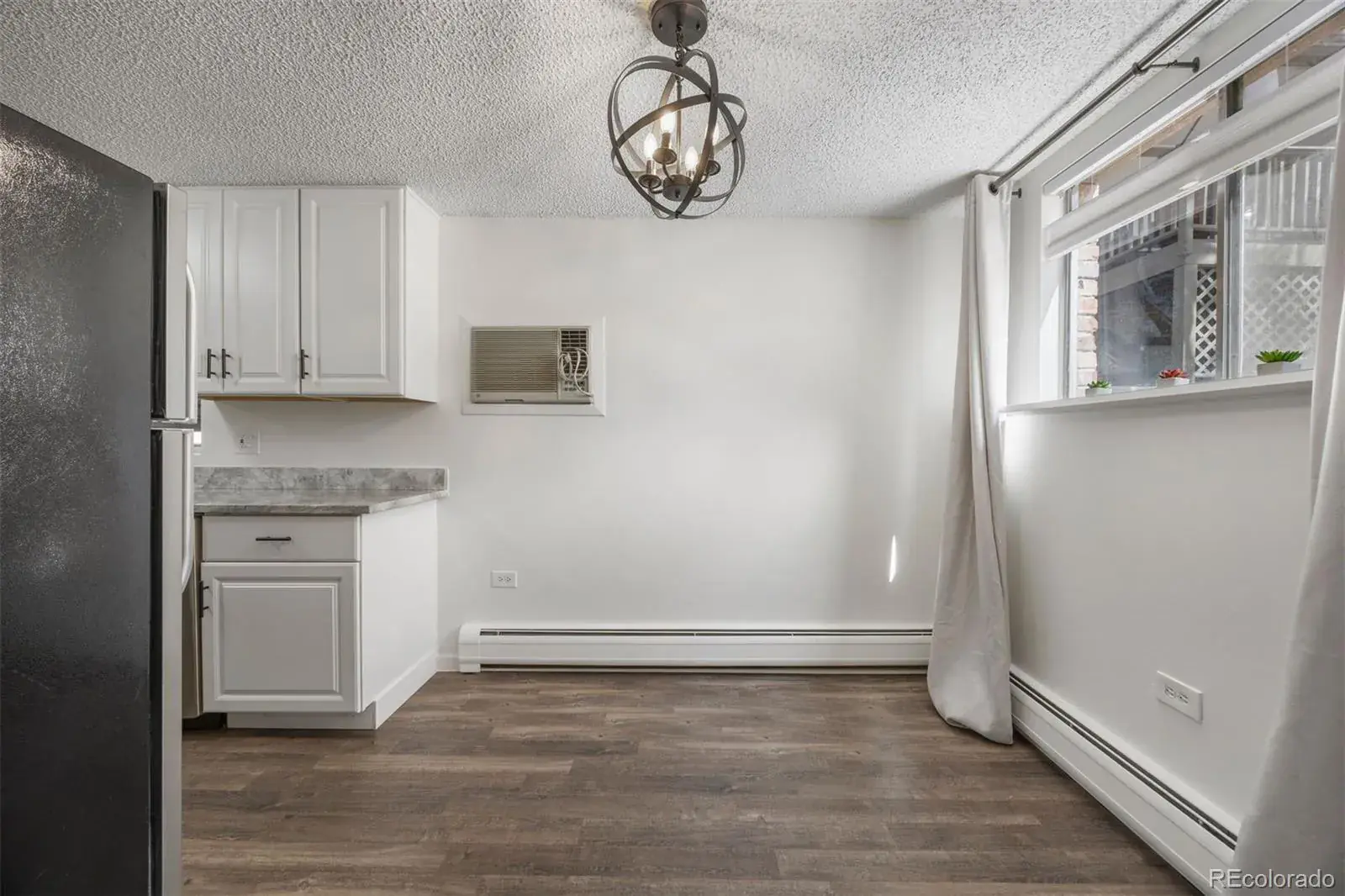 2700 S Holly Street #100 Denver CO 80222 MLS #REC9592107 01112026201921 1600 12