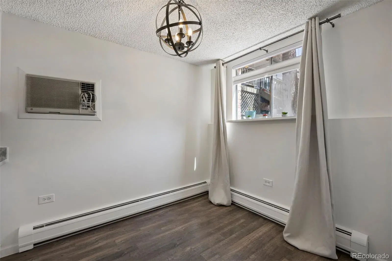 2700 S Holly Street #100 Denver CO 80222 MLS #REC9592107 01112026201921 1600 13