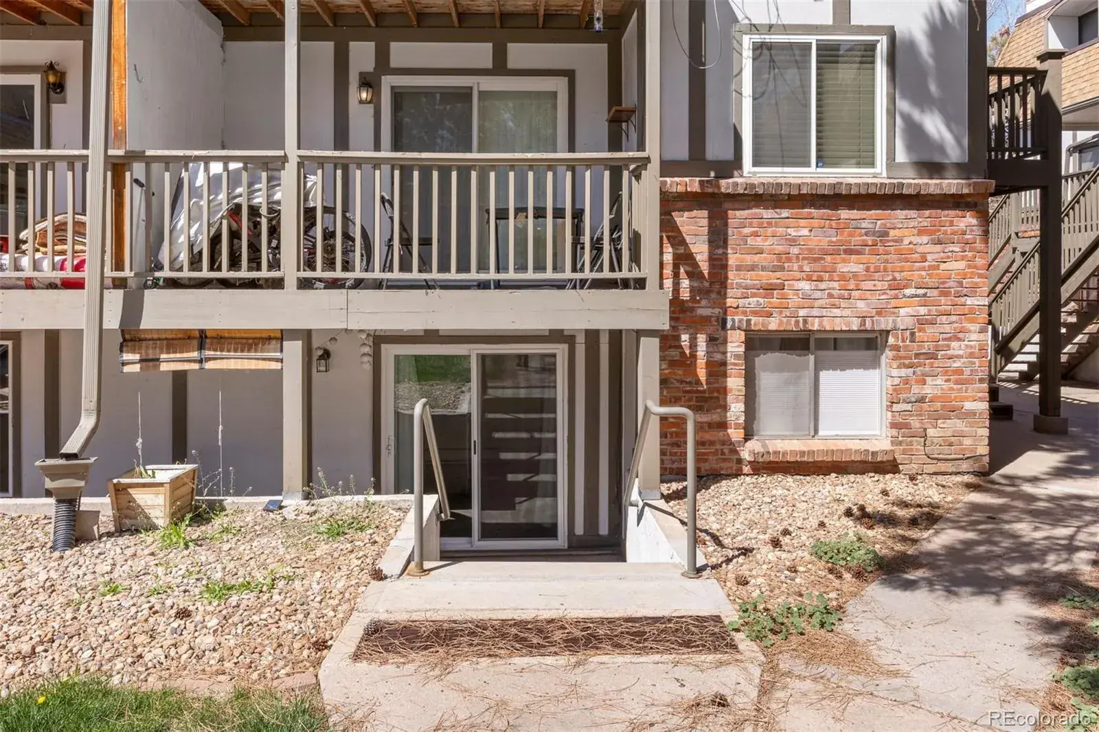 2700 S Holly Street #100 Denver CO 80222 MLS #REC9592107 01112026201921 1600 25