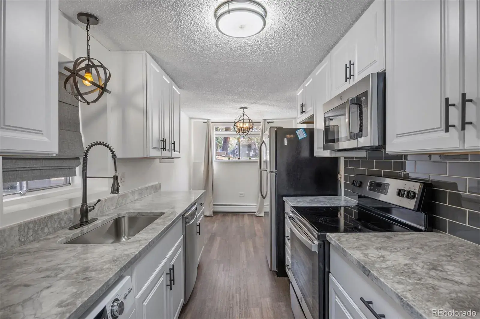 2700 S Holly Street #100 Denver CO 80222 MLS #REC9592107 01112026201921 1600 6