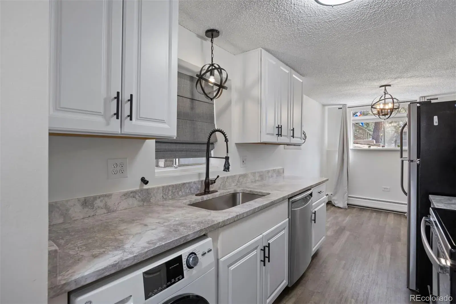 2700 S Holly Street #100 Denver CO 80222 MLS #REC9592107 01112026201921 1600 9