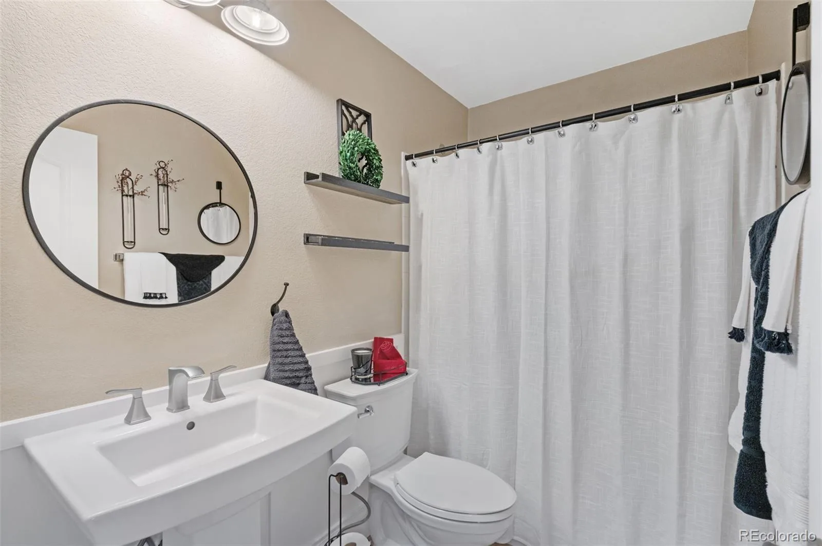 7447 Pintail Place Littleton CO 80125 | MLS #REC9593073 08132026074507 1600 27