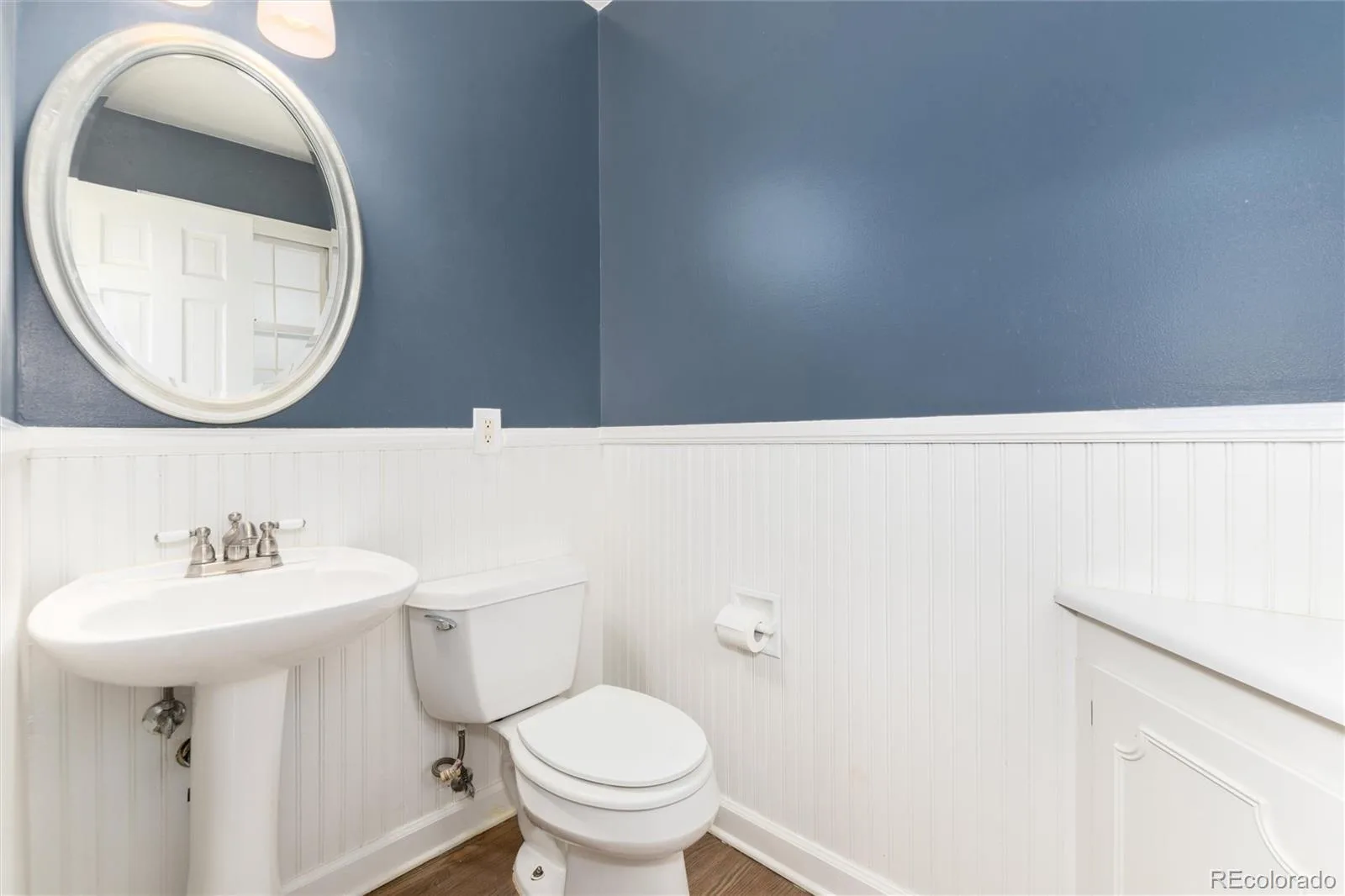 3751 S Hillcrest Drive Denver CO 80237 | MLS #REC9593173 08062026170958 1600 21