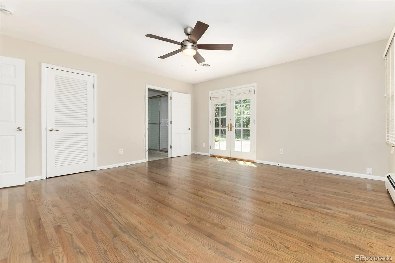 3751 S Hillcrest Drive Denver CO 80237 | MLS #REC9593173 08062026170958 1600 24