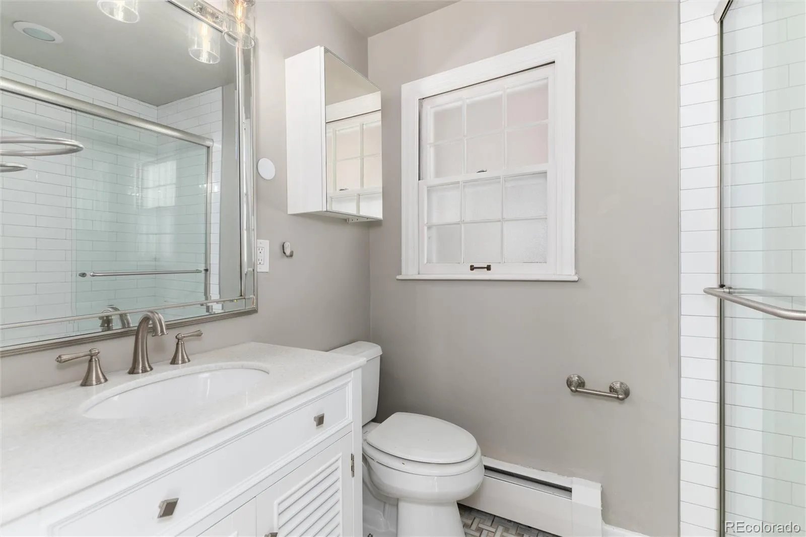 3751 S Hillcrest Drive Denver CO 80237 | MLS #REC9593173 08062026170958 1600 26