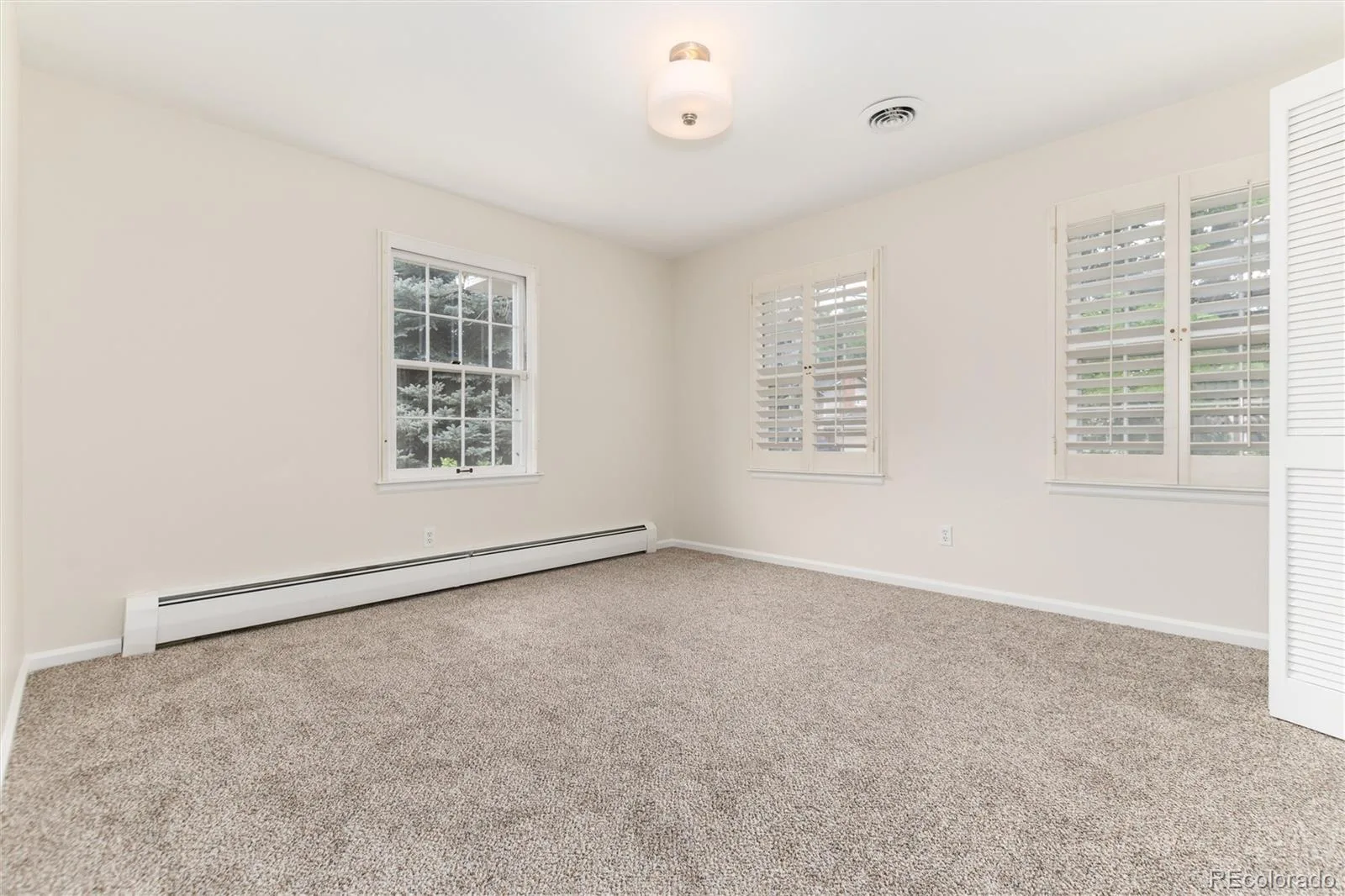 3751 S Hillcrest Drive Denver CO 80237 | MLS #REC9593173 08062026170958 1600 30