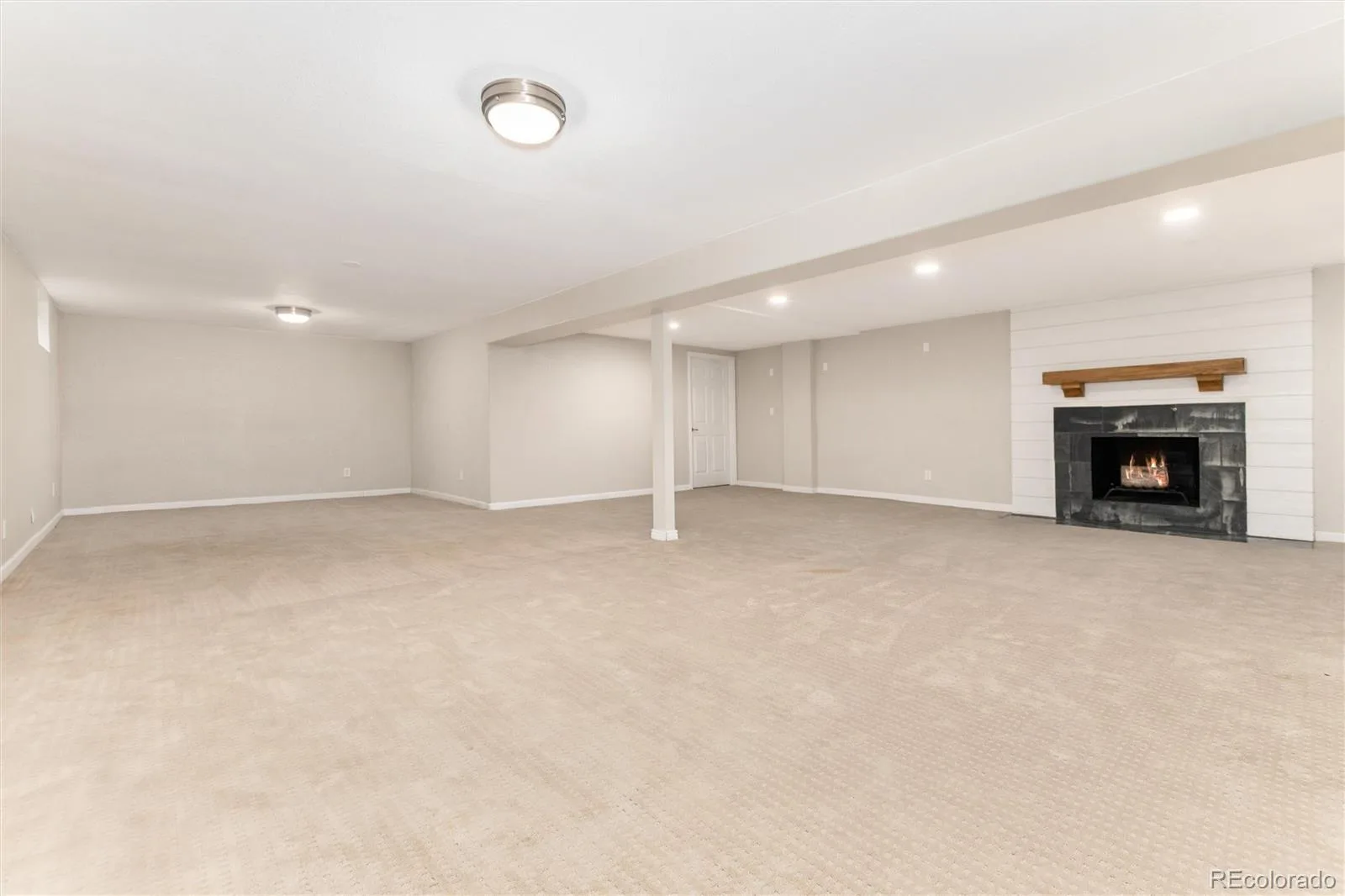 3751 S Hillcrest Drive Denver CO 80237 | MLS #REC9593173 08062026170958 1600 33