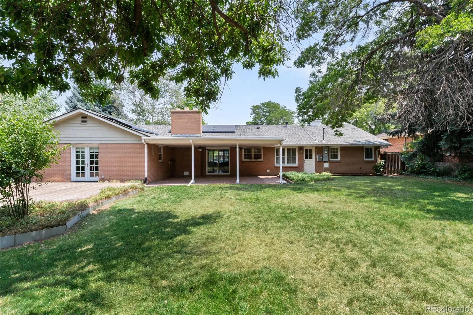 3751 S Hillcrest Drive Denver CO 80237 | MLS #REC9593173 08062026170958 1600 40