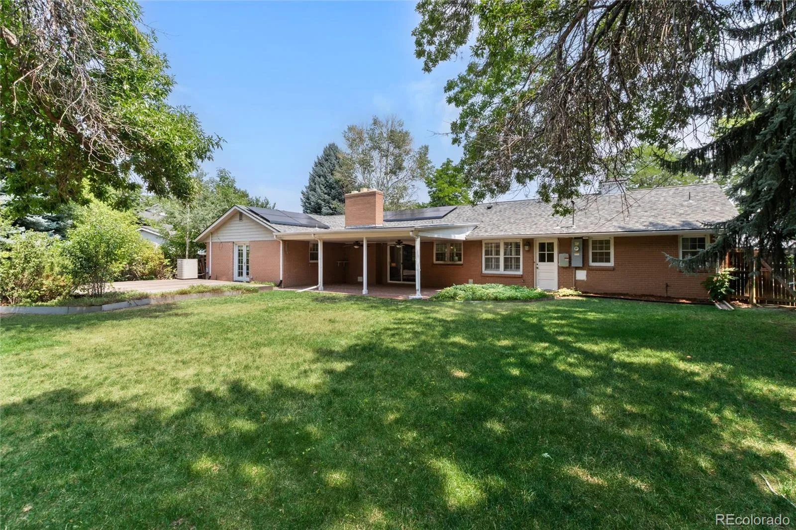 3751 S Hillcrest Drive Denver CO 80237 | MLS #REC9593173 08062026170958 1600 41