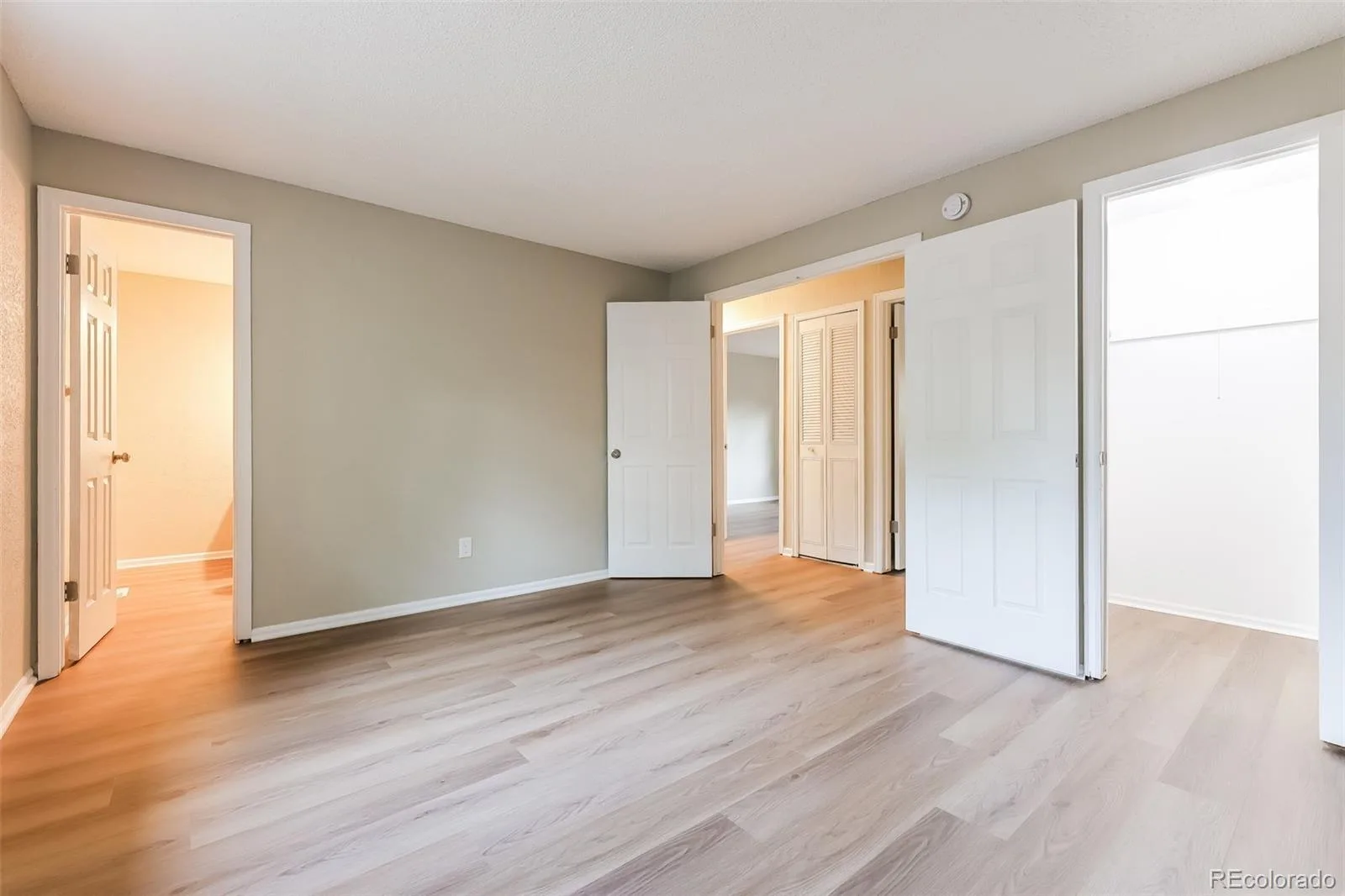 14697 E Oregon Drive Aurora CO 80012 | MLS #REC9593272 08112026215545 1600 11