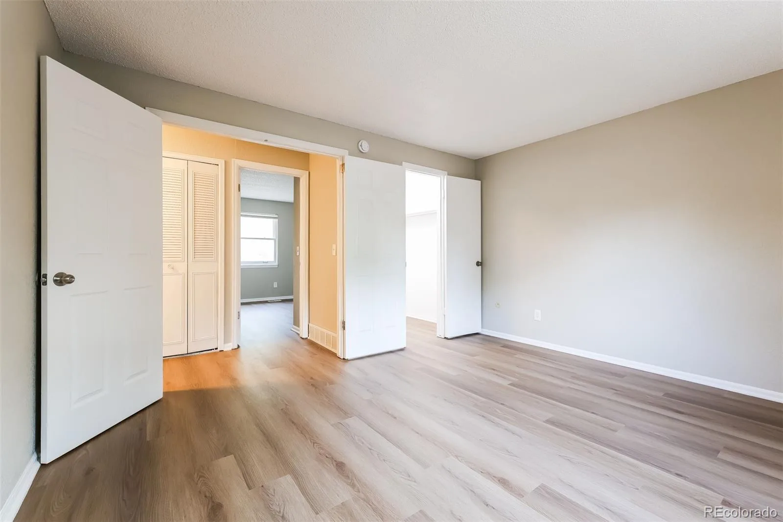 14697 E Oregon Drive Aurora CO 80012 | MLS #REC9593272 08112026215545 1600 12