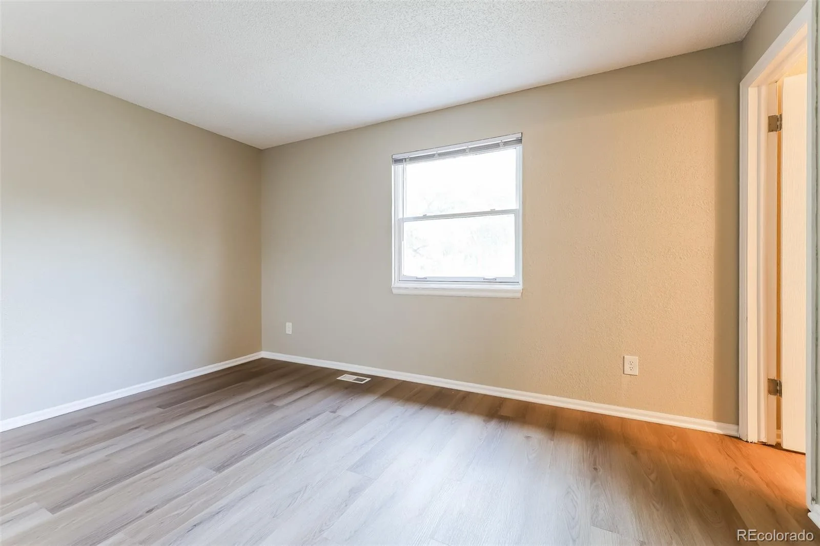 14697 E Oregon Drive Aurora CO 80012 | MLS #REC9593272 08112026215545 1600 9