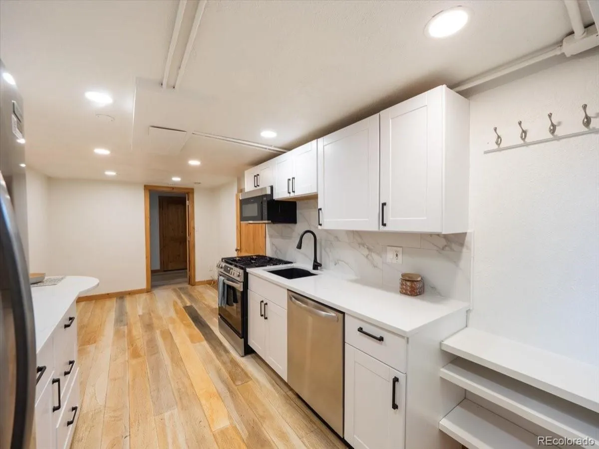 5012 W 36th Avenue #5 Denver CO 80212 | MLS #REC9593571 05232026100650 1200 2