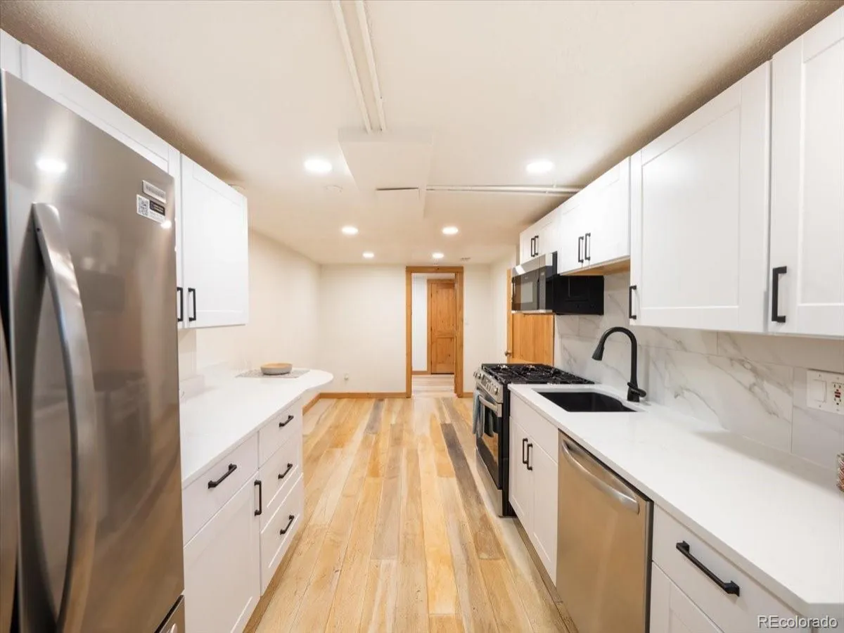 5012 W 36th Avenue #5 Denver CO 80212 | MLS #REC9593571 05232026100650 1200 9