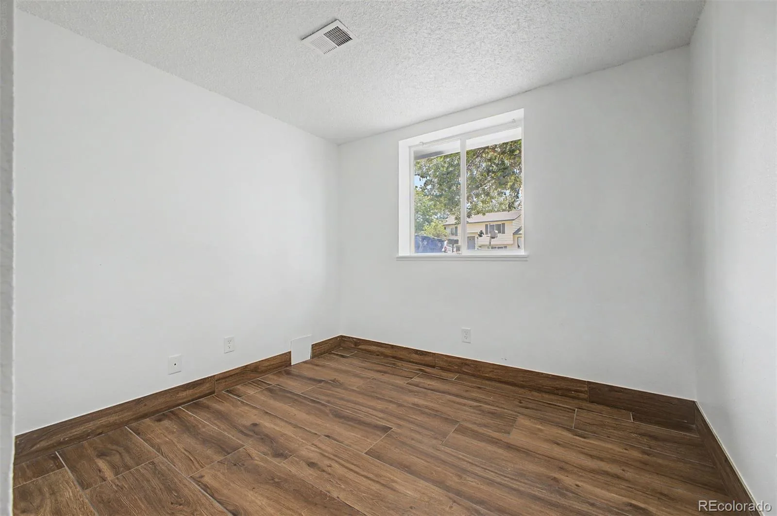 15691 E Colorado Avenue Aurora CO 80017 | MLS #REC9593897 08102026210426 1600 17
