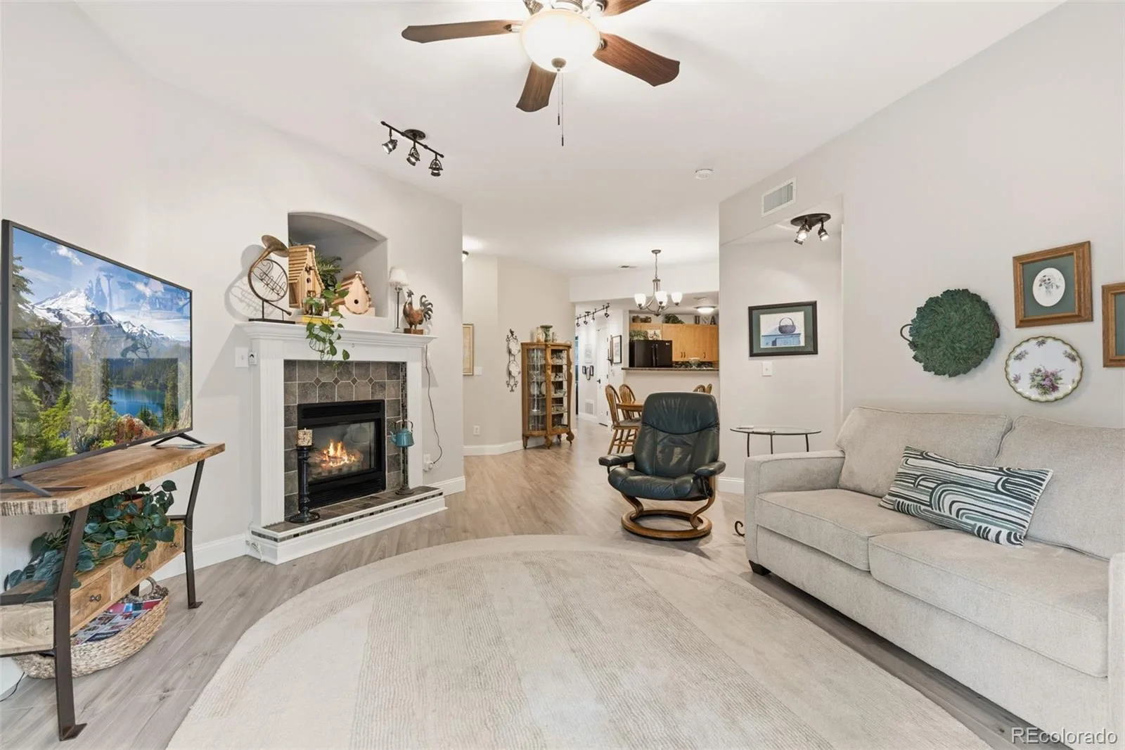 8737 E Dry Creek Road #1712 Centennial CO 80112 | MLS #REC9594115 07012026205918 1600 7