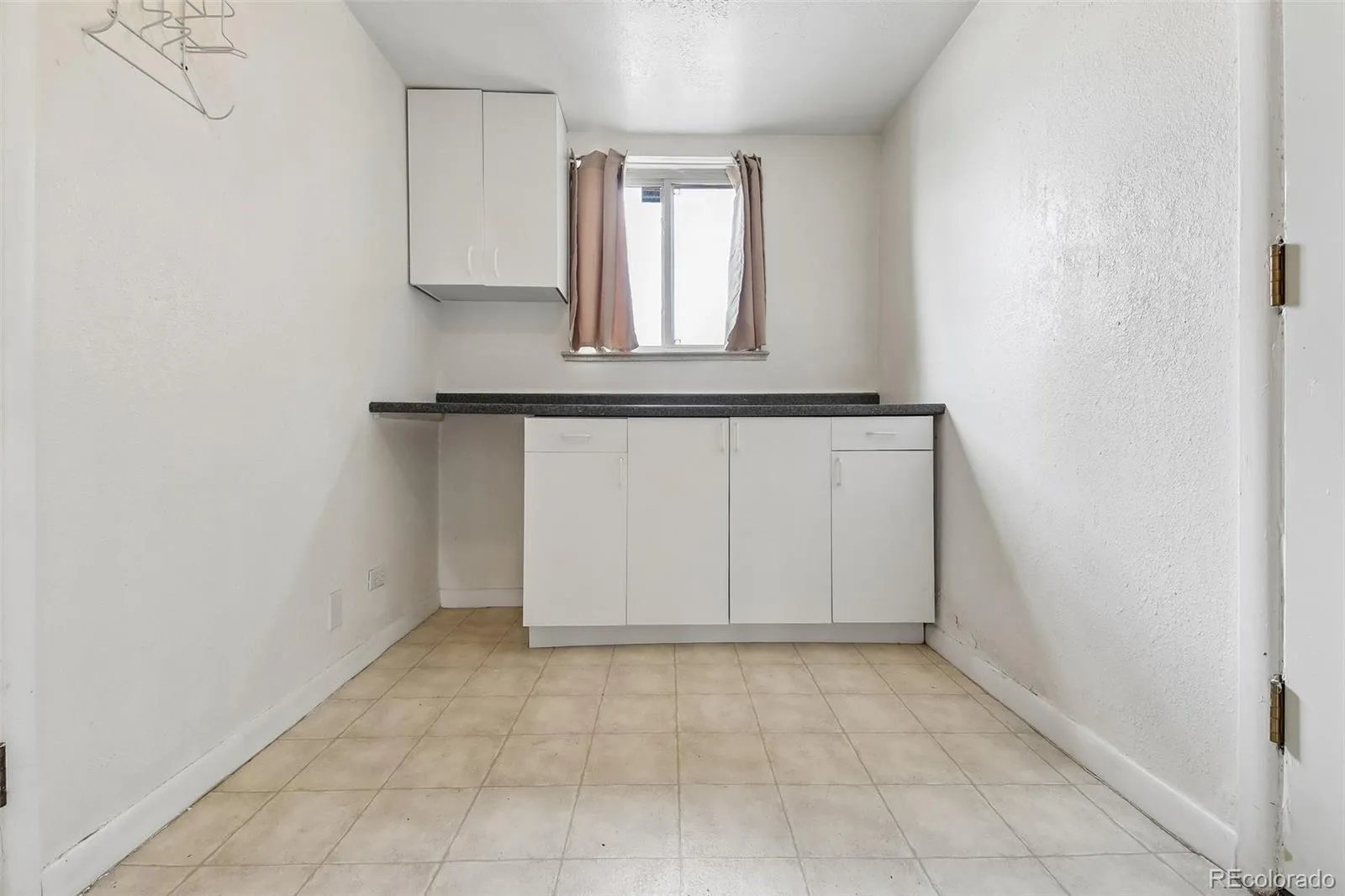 04112026055328 1600 17