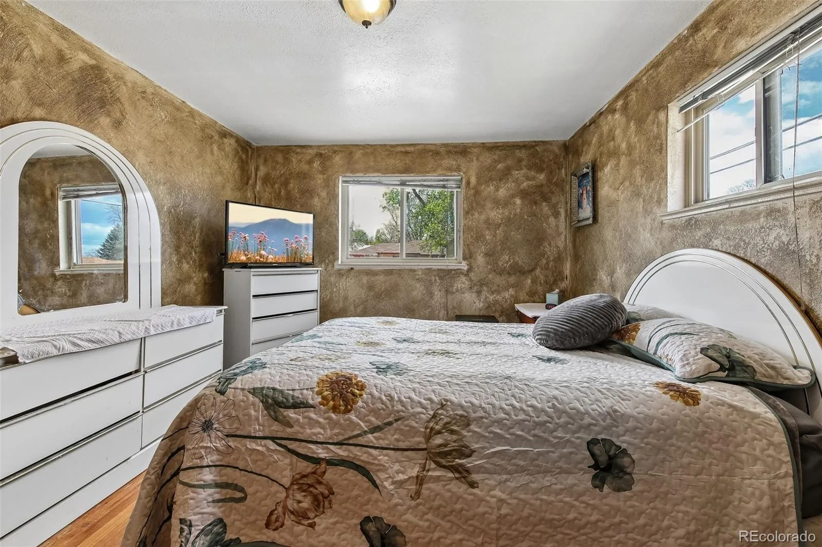 04112026055328 1600 5