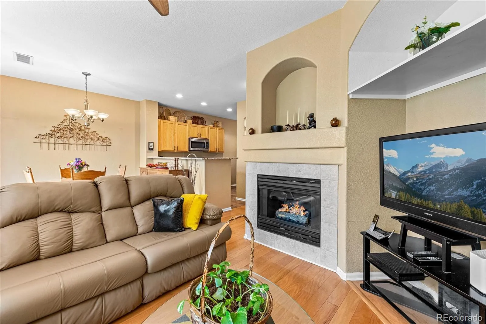20405 E Quincy Drive Centennial CO 80015 | MLS #REC9595917 05202026200640 1600 18