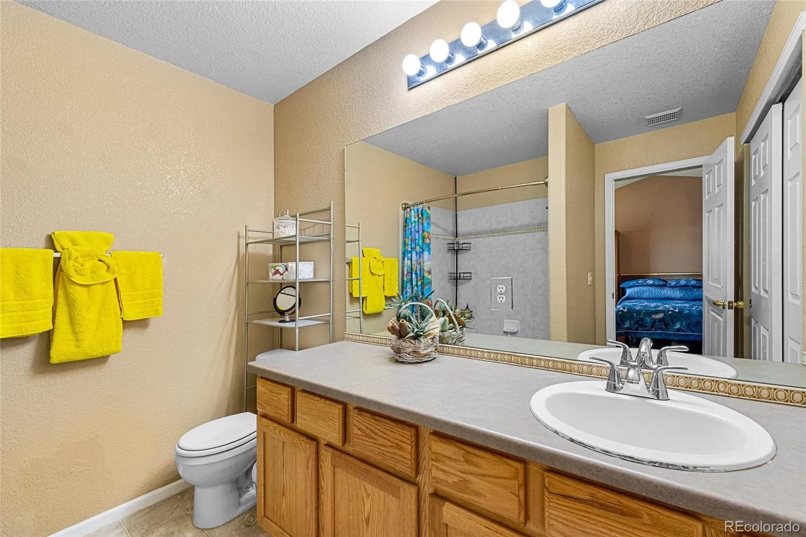 20405 E Quincy Drive Centennial CO 80015 | MLS #REC9595917 05202026200640 1600 24