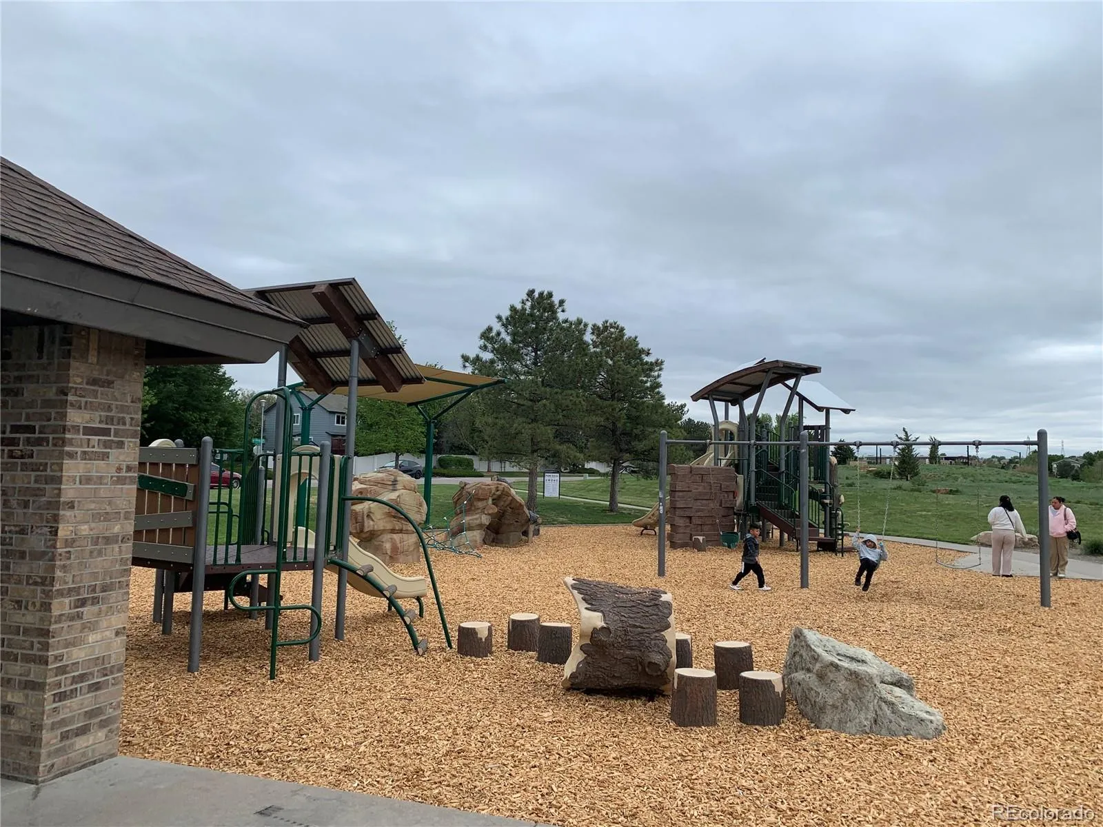 20405 E Quincy Drive Centennial CO 80015 | MLS #REC9595917 05202026200640 1600 42
