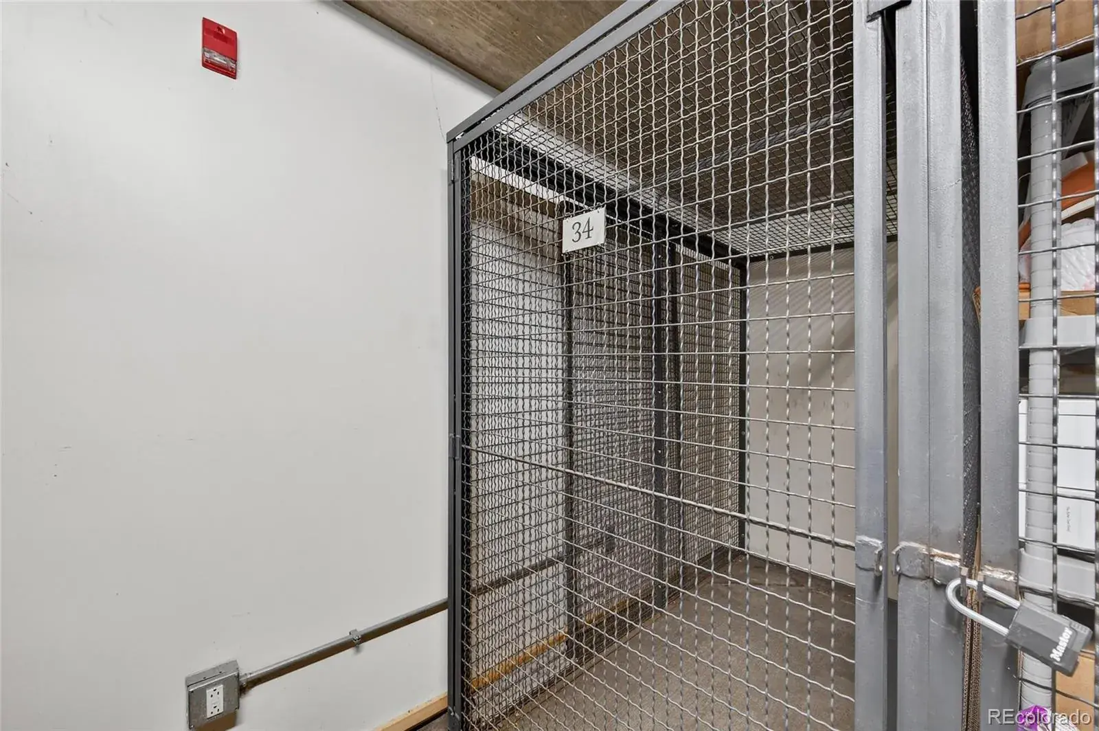 10082025033706 1600 24