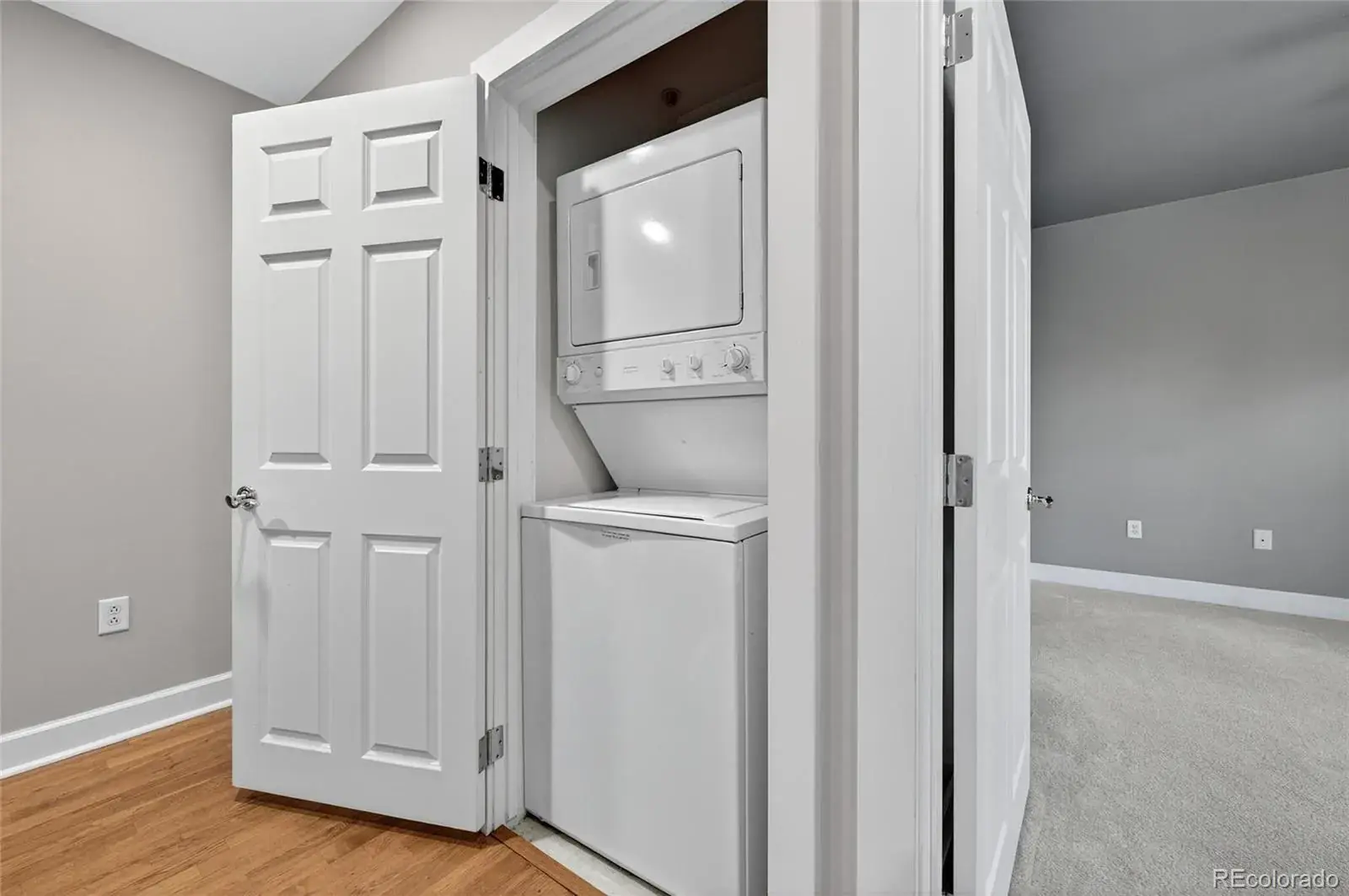 10082025033706 1600 6