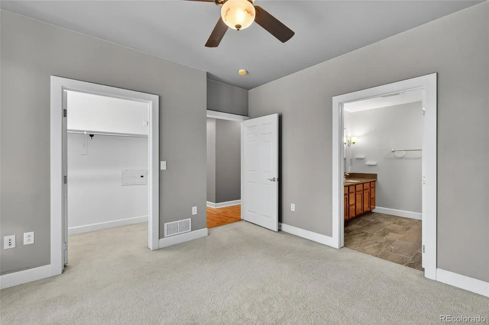 10082025033706 1600 9