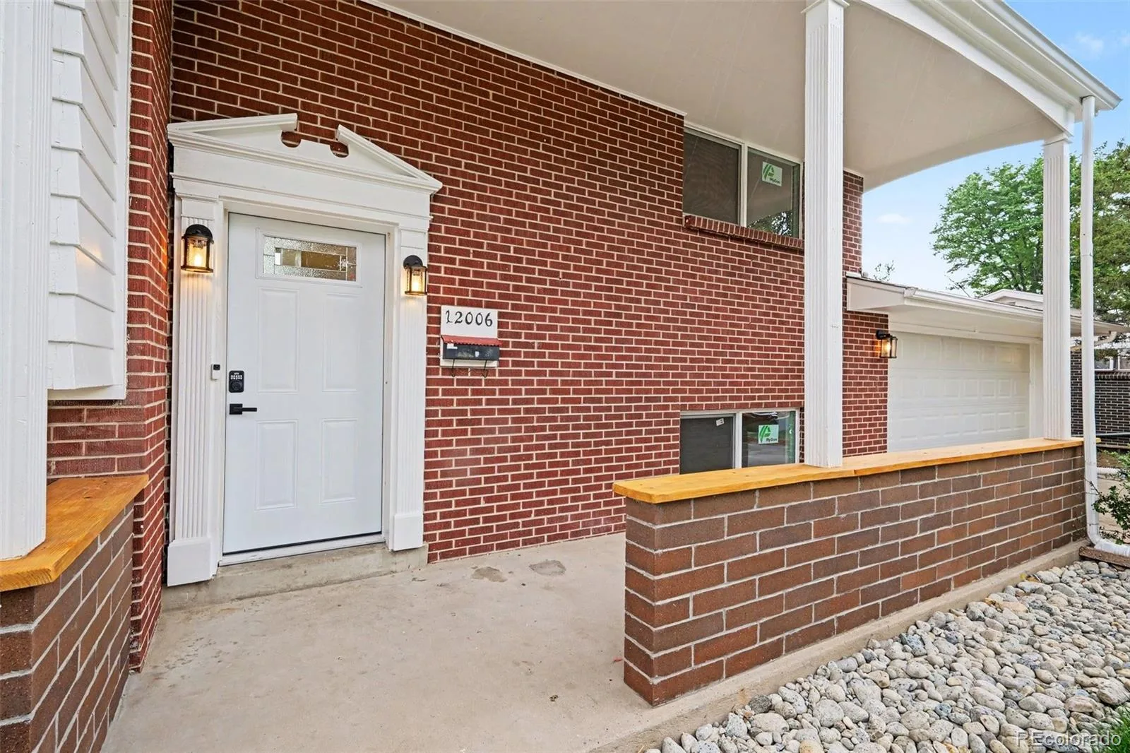 12006 E Arizona Drive Aurora CO 80012 | MLS #REC9600055 08272026004501 1600 5