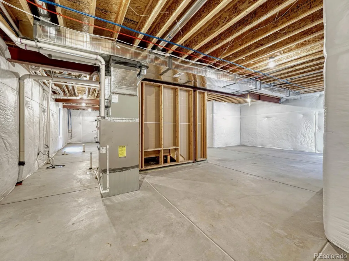 11791 Barrentine Loop Parker CO 80138 | MLS #REC9601349 08292026164821 1200 35