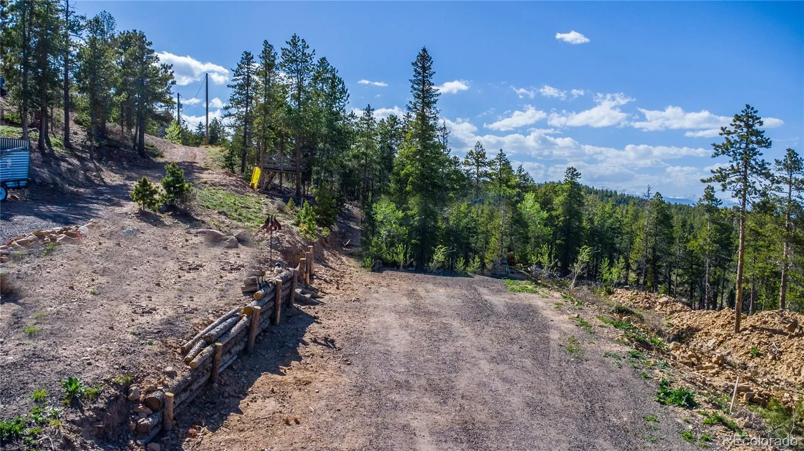 739 Divide View Drive Golden CO 80403 MLS #REC9604078 05182026225907 1600 8