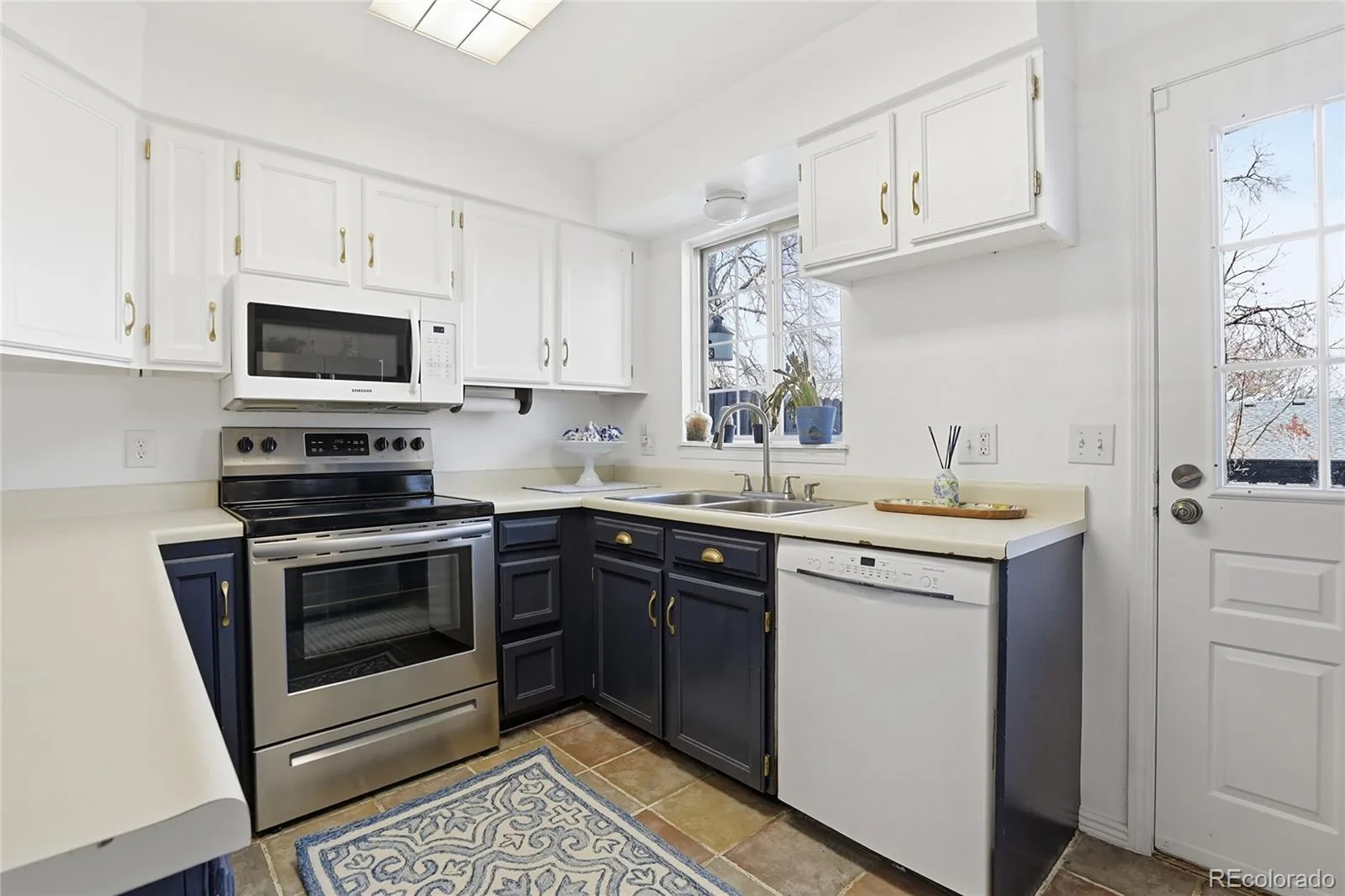 10326 W Dartmouth Avenue Lakewood CO 80227 | MLS #REC9612553 08272026205637 1600 10
