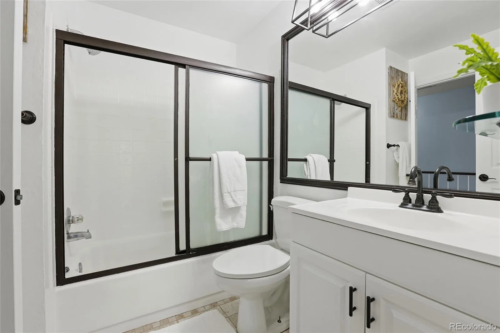 10326 W Dartmouth Avenue Lakewood CO 80227 | MLS #REC9612553 08272026205637 1600 19