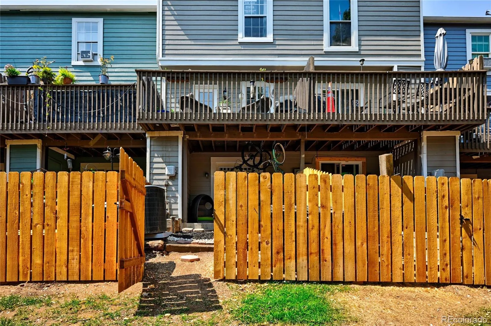 10326 W Dartmouth Avenue Lakewood CO 80227 | MLS #REC9612553 08272026205637 1600 28