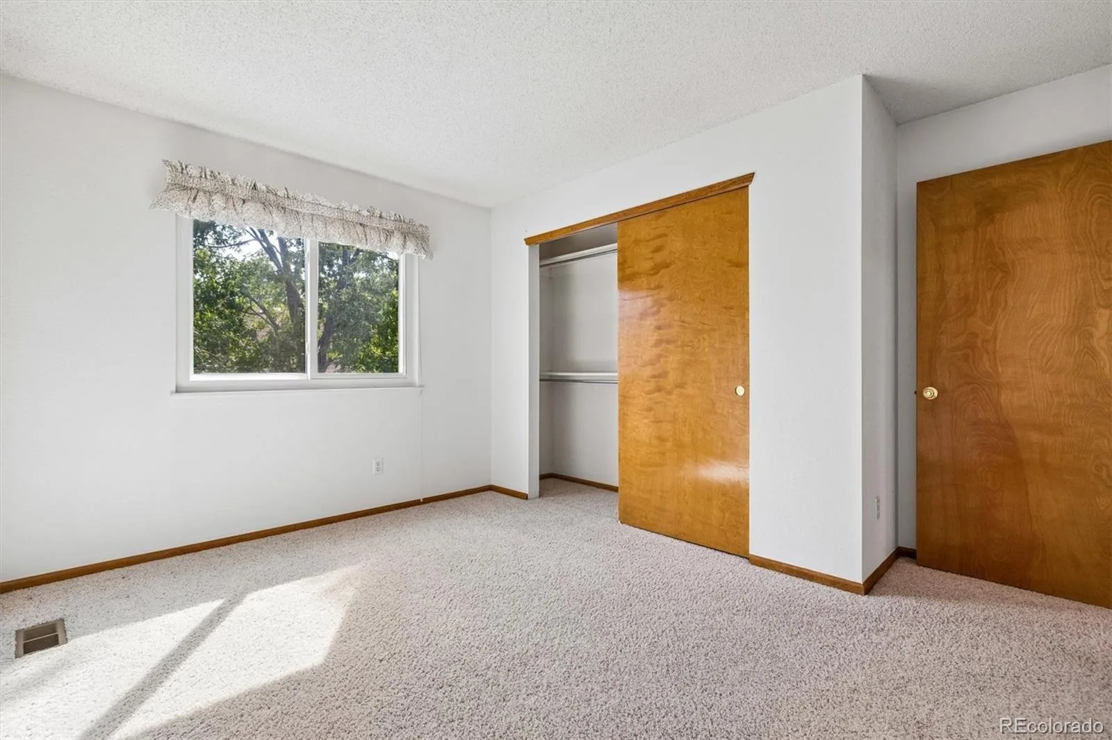 11406 W Frost Place Littleton CO 80127 | MLS #REC9619605 08132026204412 1600 22