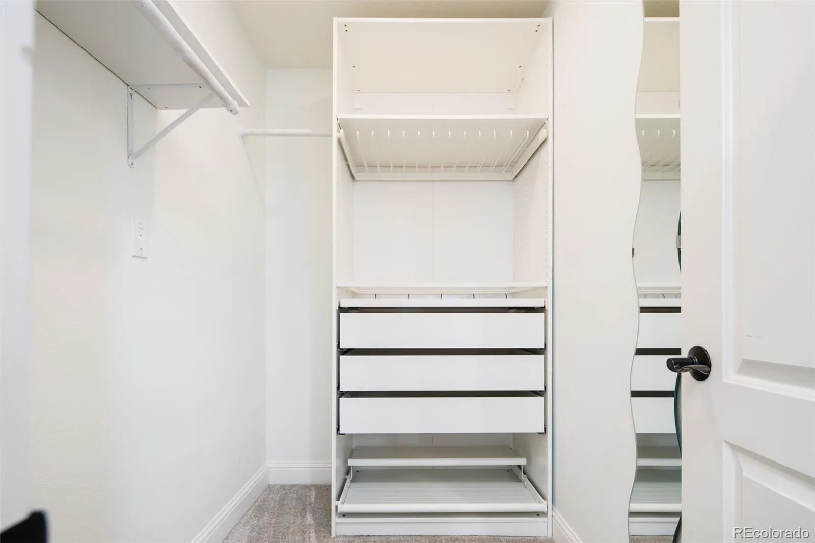 04162026042145 1600 17