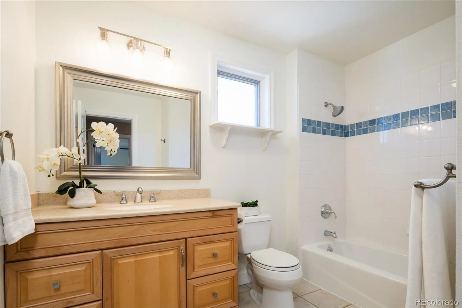 04162026042145 1600 30