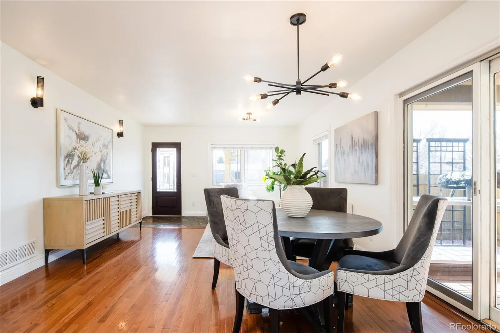 04162026042145 1600 4