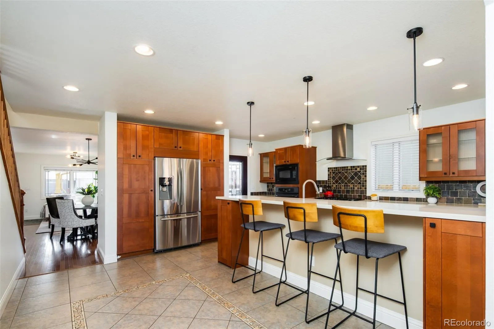 04162026042145 1600 8