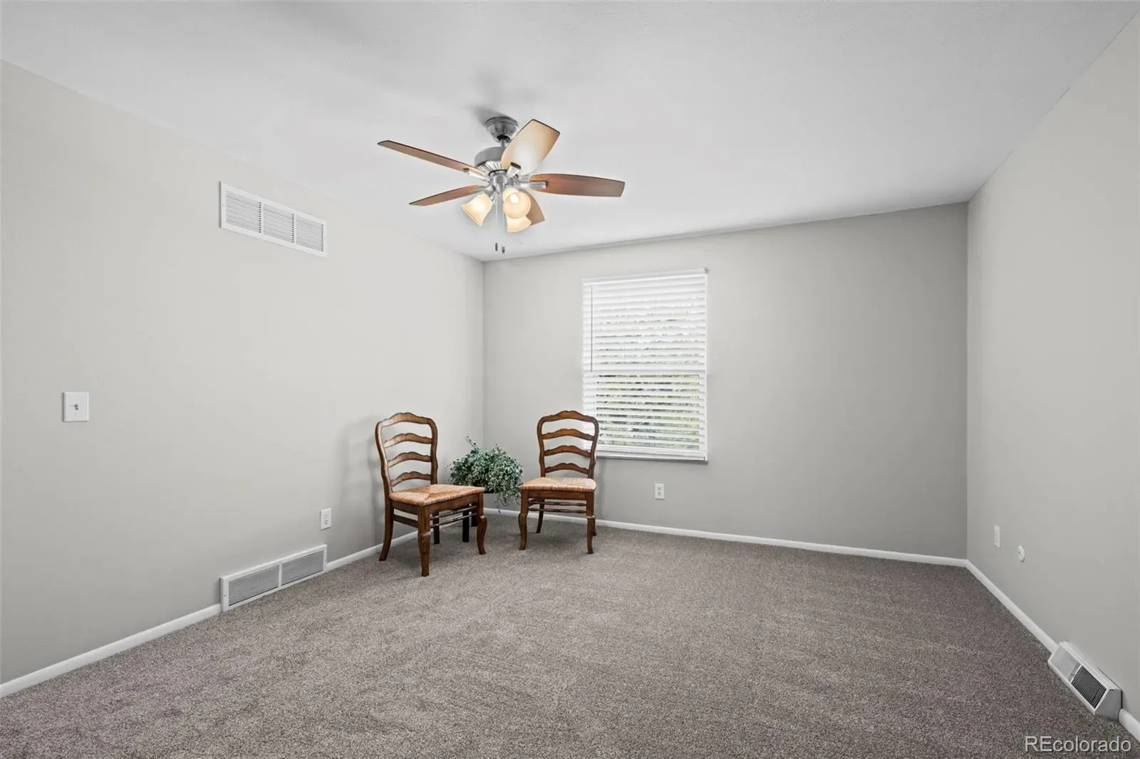 03242026004336 1600 16