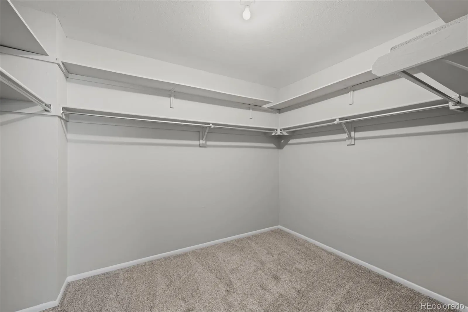 03242026004336 1600 18