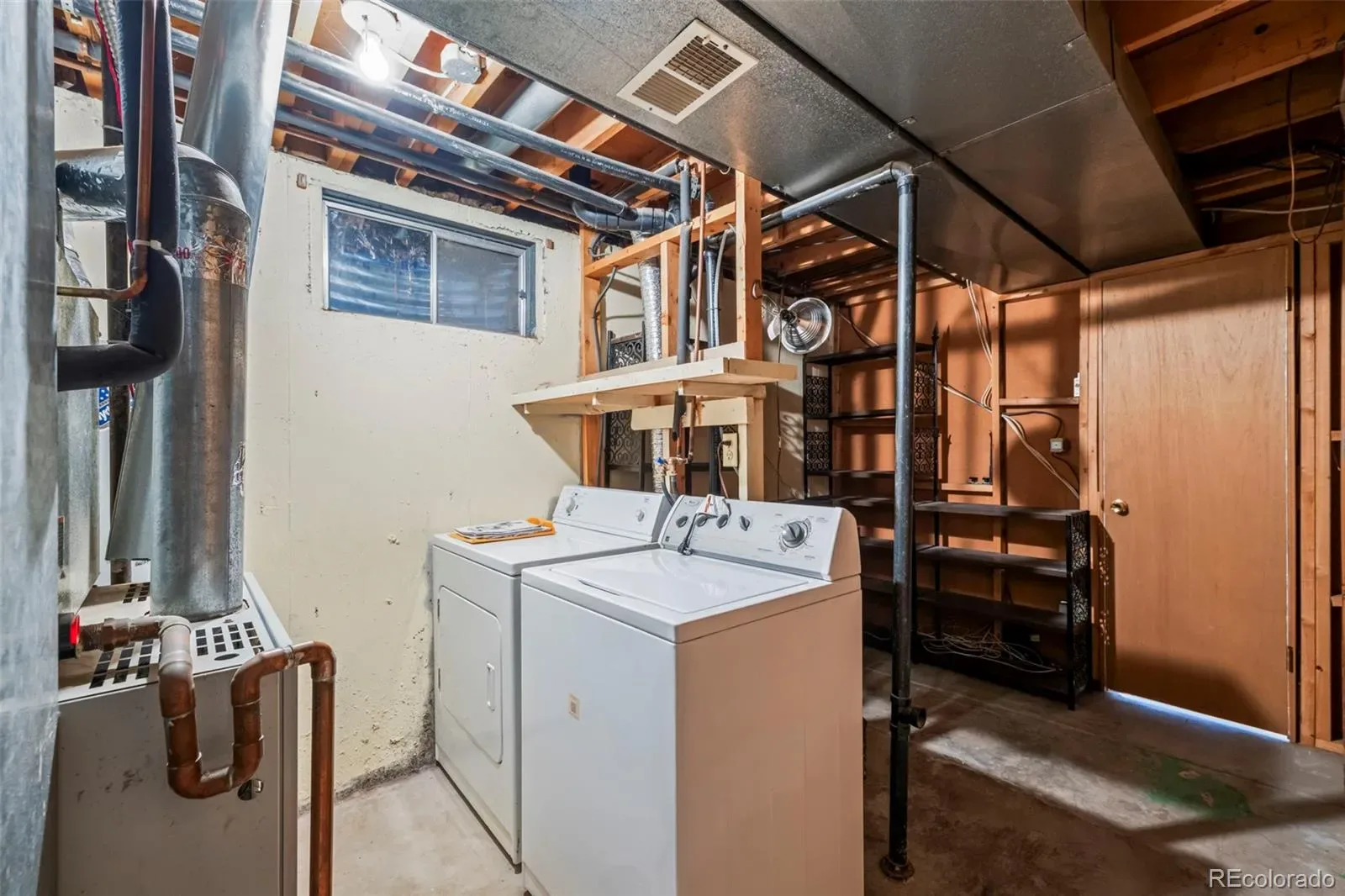 03242026004336 1600 21