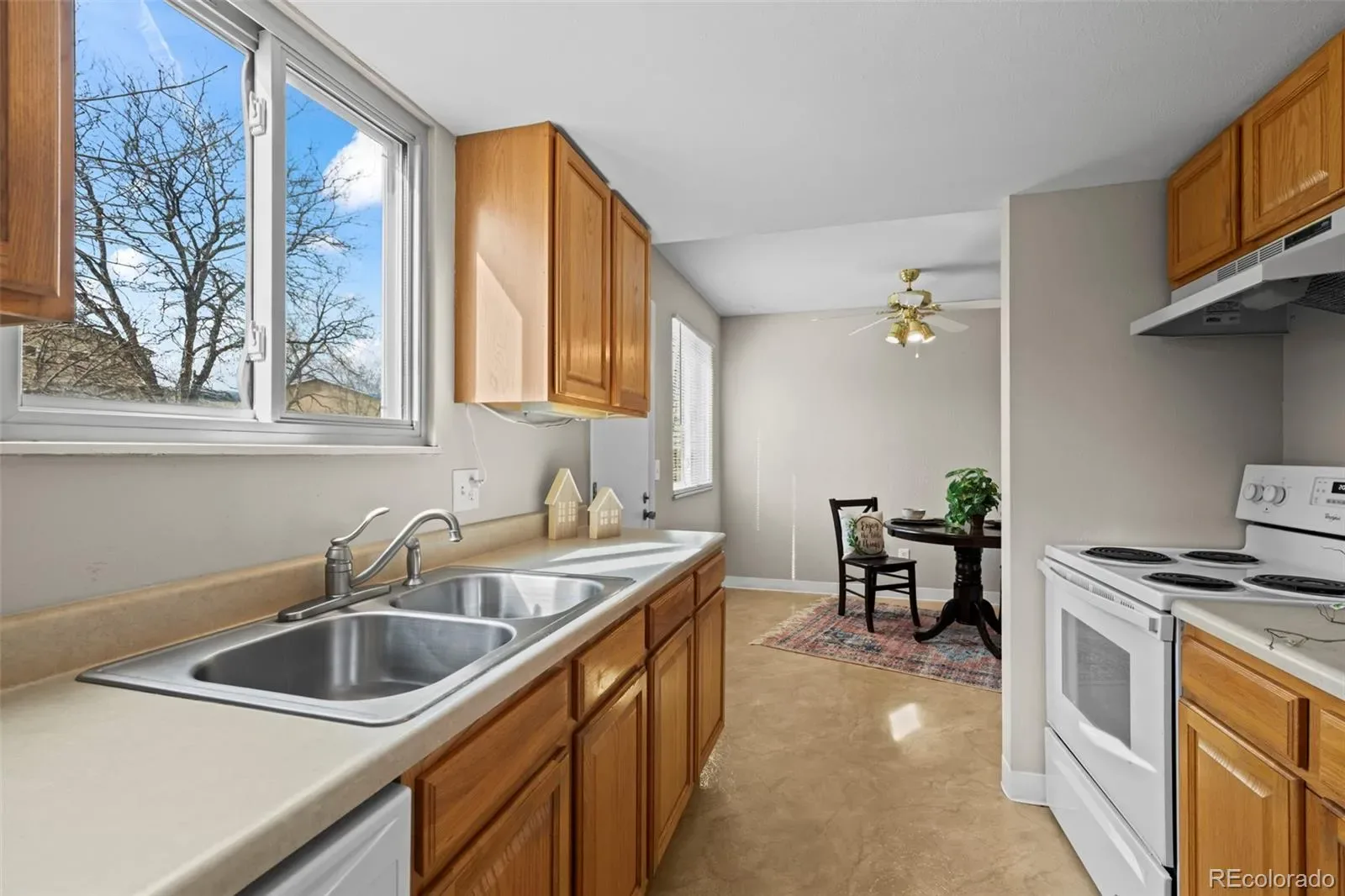 03242026004336 1600 8