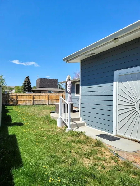 1089 S Johnson Way Lakewood CO 80226 MLS #REC9621723 05132026224741 800 12