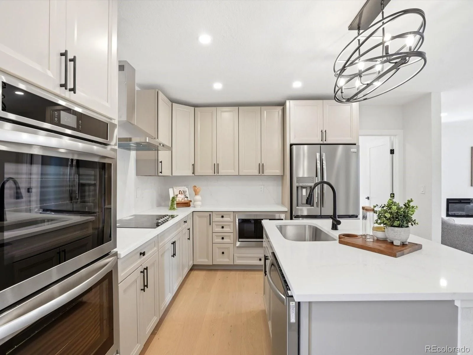 2640 N Cook Street Denver CO 80205 MLS #REC9625027 06242026025702 1600 8